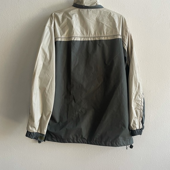 Green Windbreaker - Picture 4 of 4